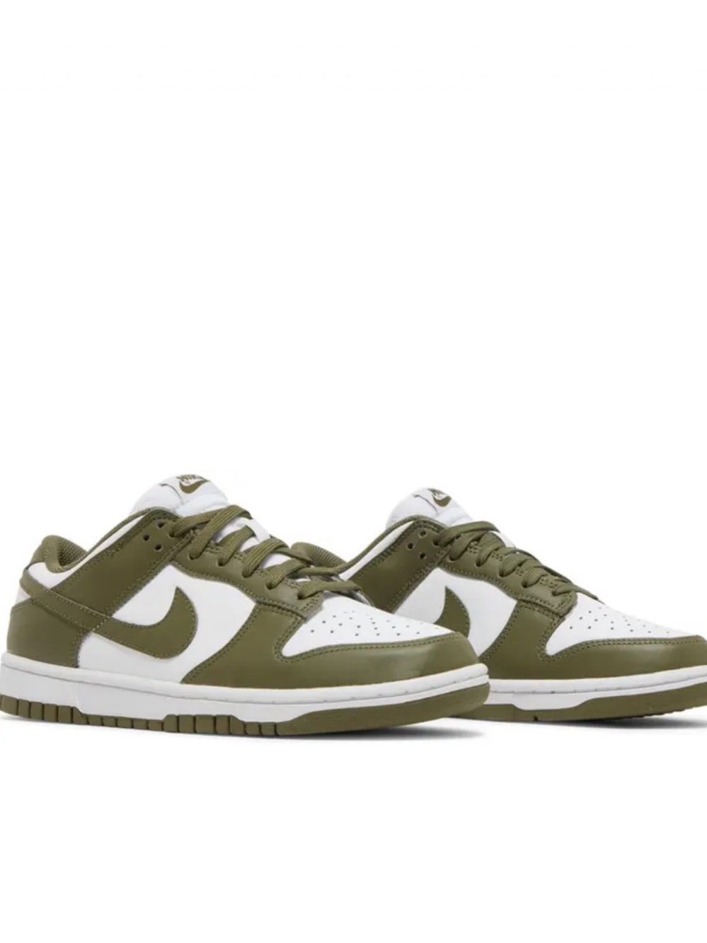 Nike dunk low womens medium olive size 9.5